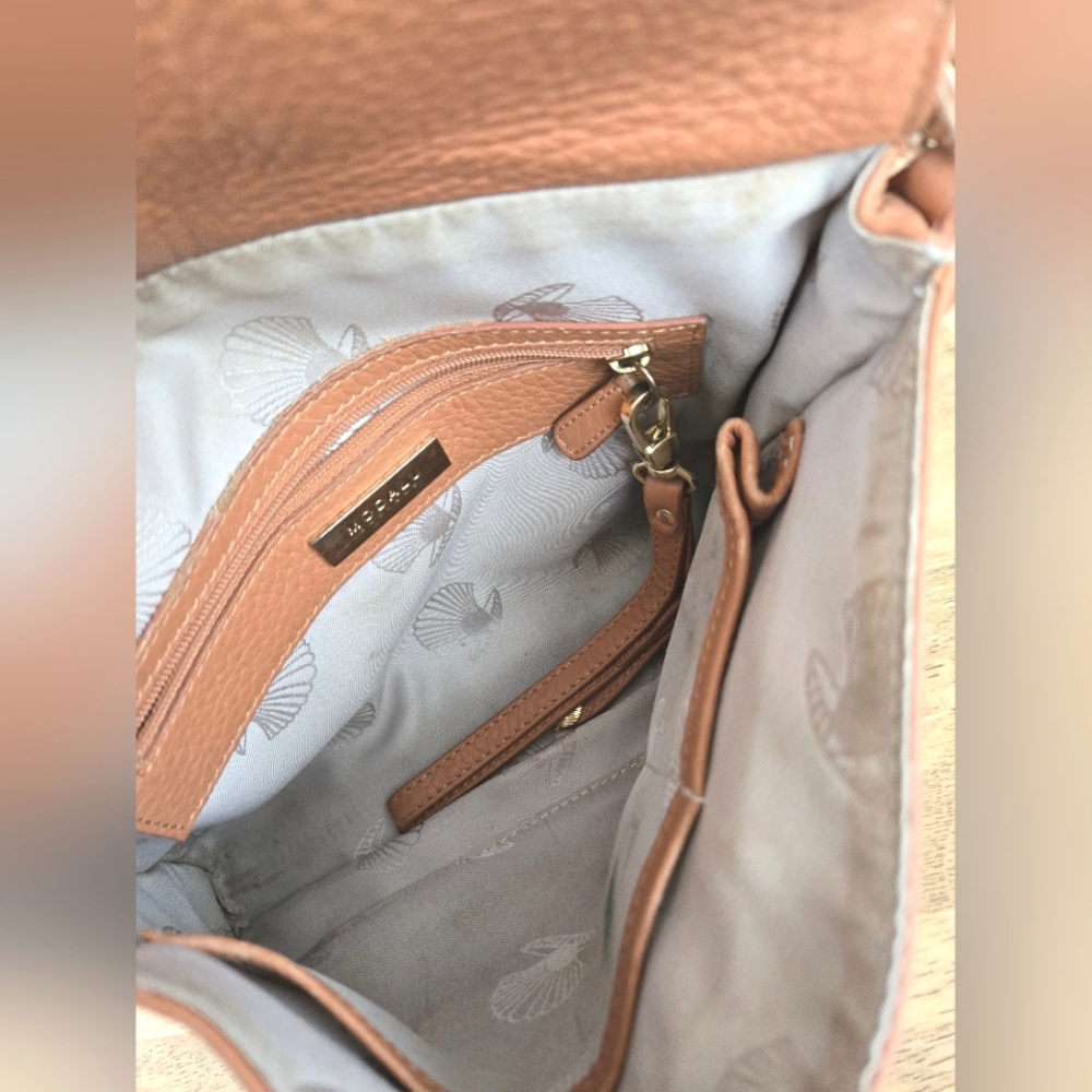 Moda Tan Leather Crossbody Bag - Picture 11 of 13